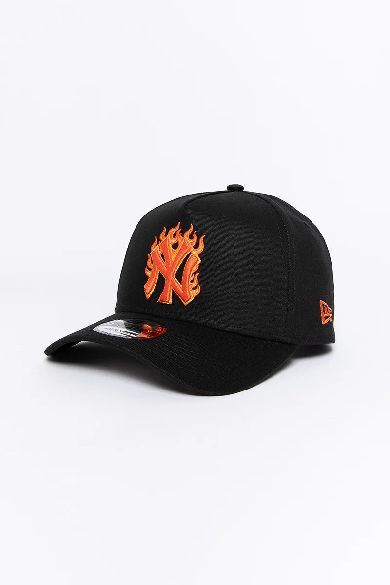 NY Yankees Fire vs Lightning 9Forty A-Frame Snapback