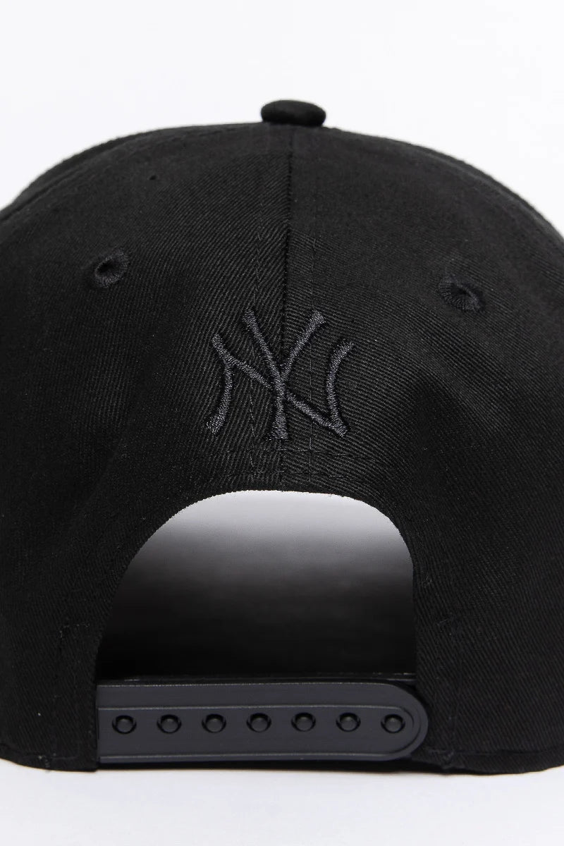 NY Yankees Fire vs Lightning 9Forty A-Frame Snapback