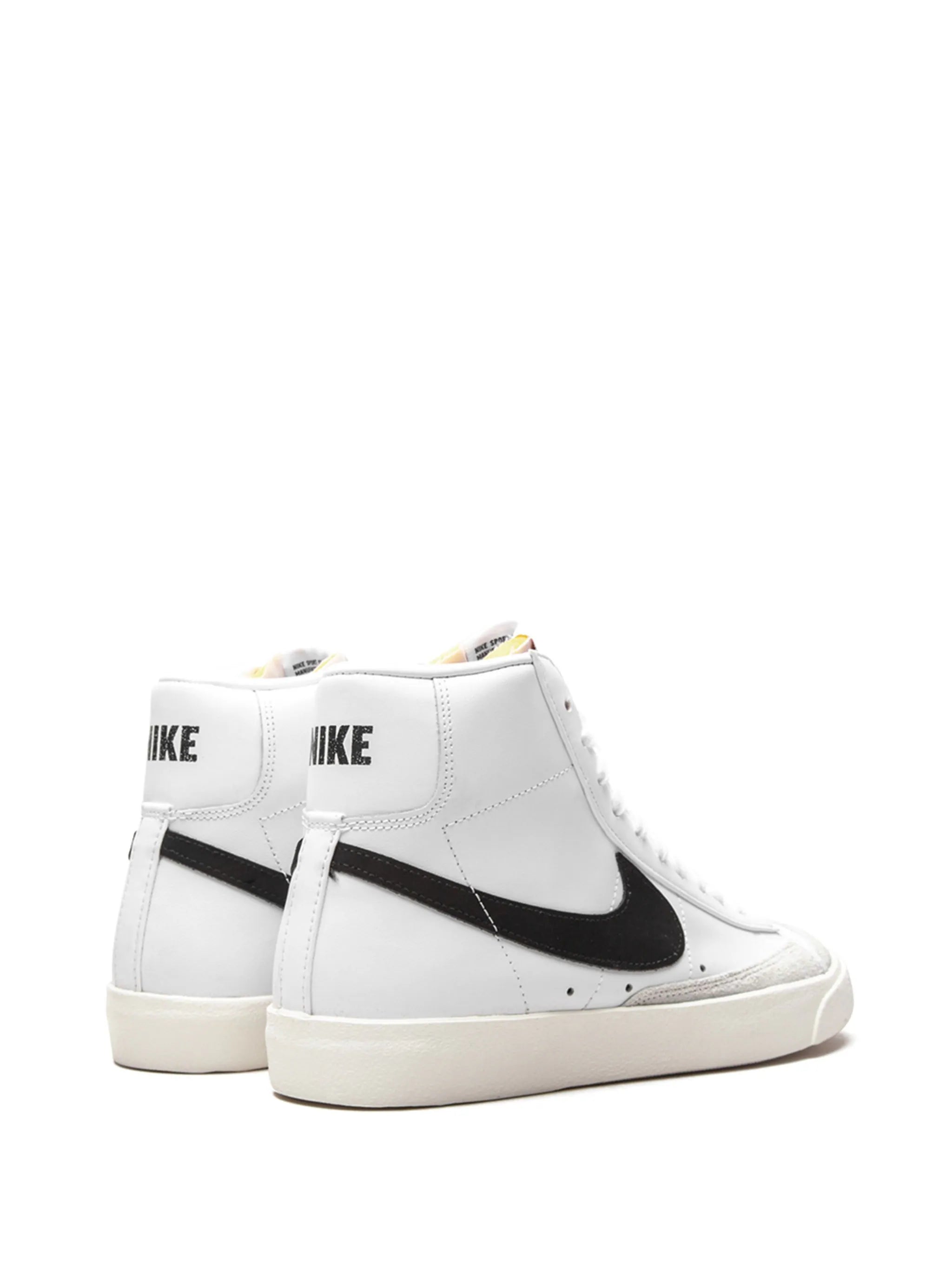 Blazer Mid '77