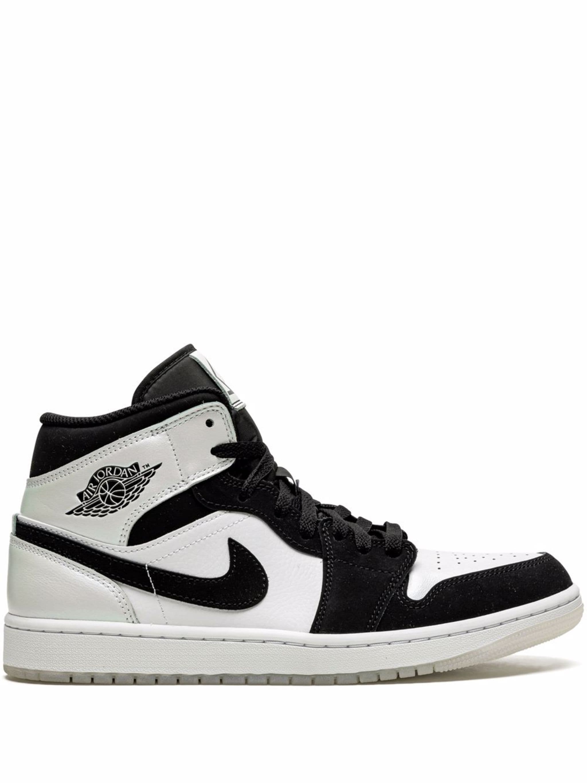 Air Jordan 1 Mid SE Diamond Shorts