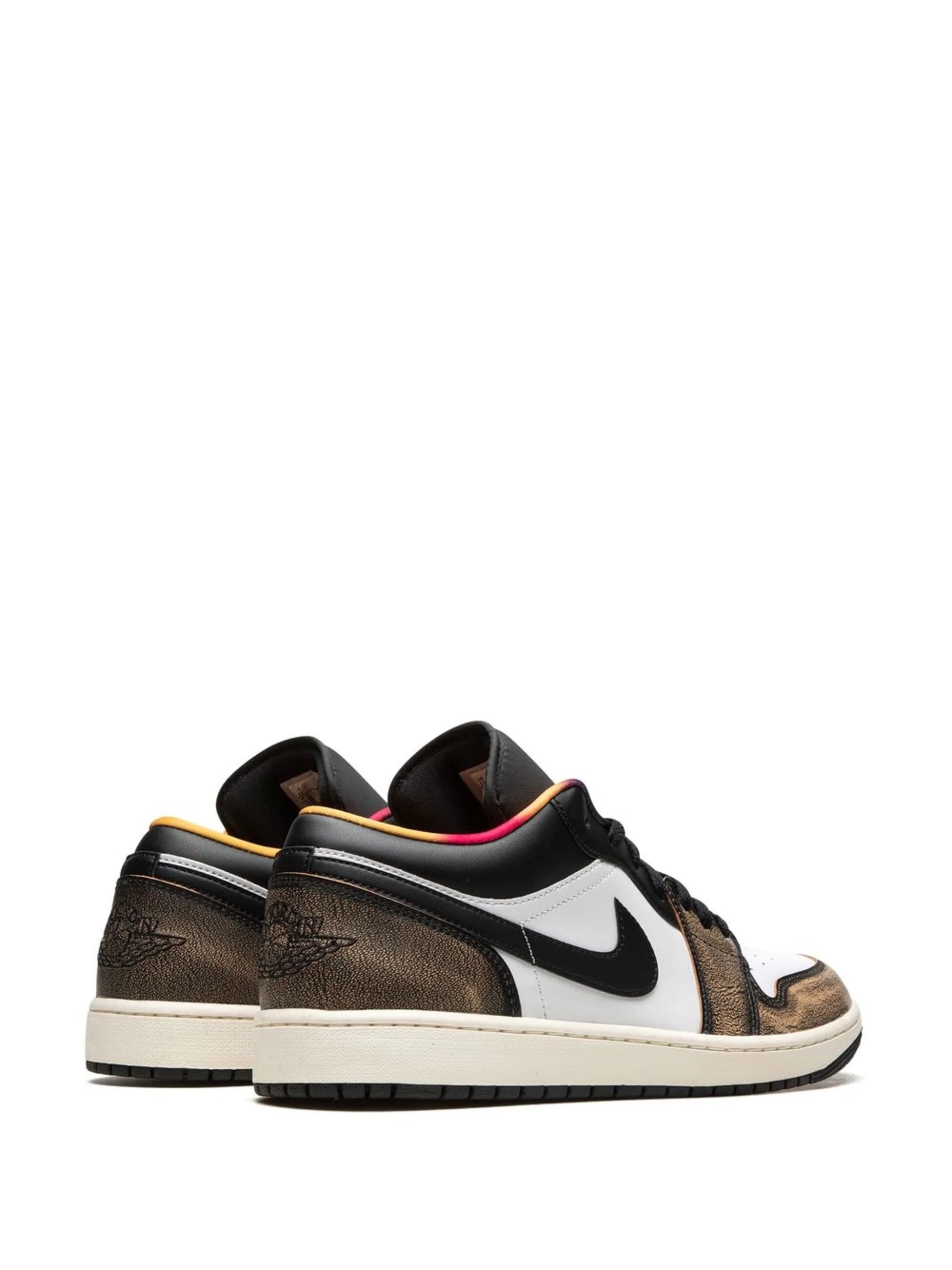 Air Jordan 1 Low Wear-Away