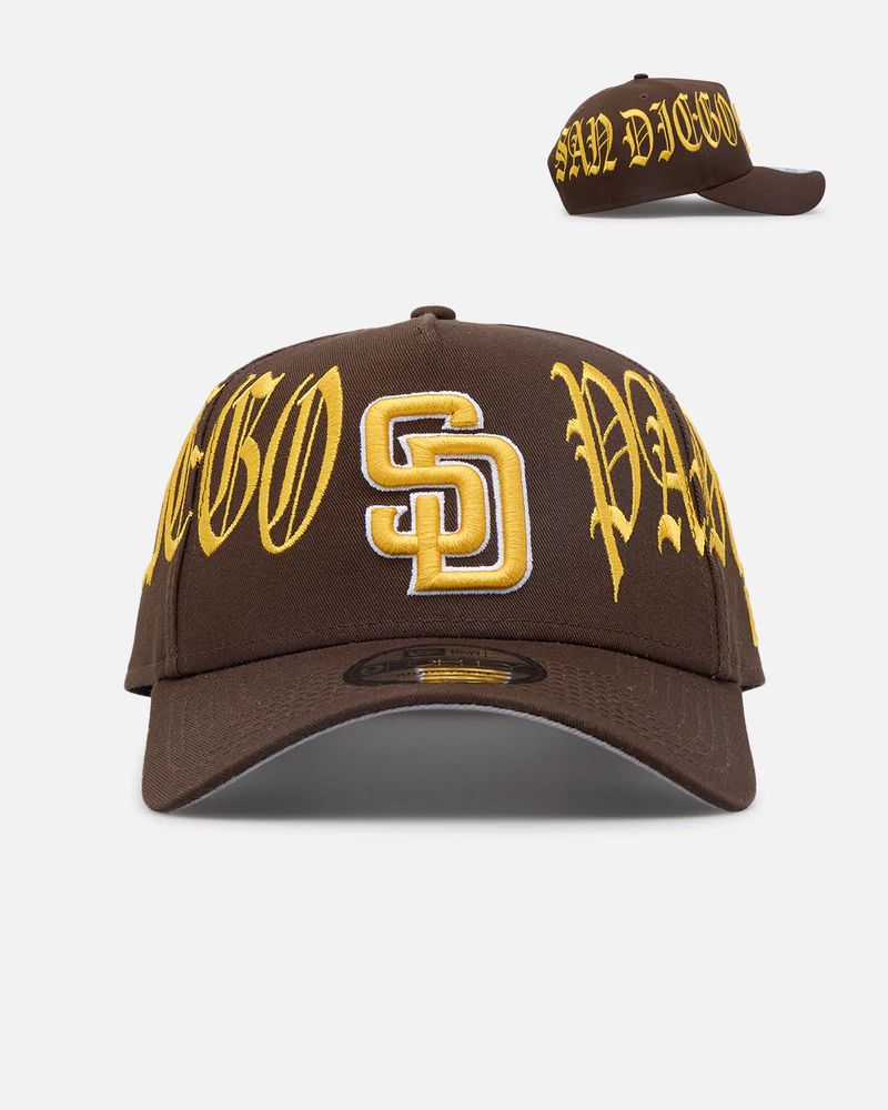 NEW ERA SAN DIEGO PADRES “GOTH SCRIPT” 9FORTY A-FRAME AJUSTABLE