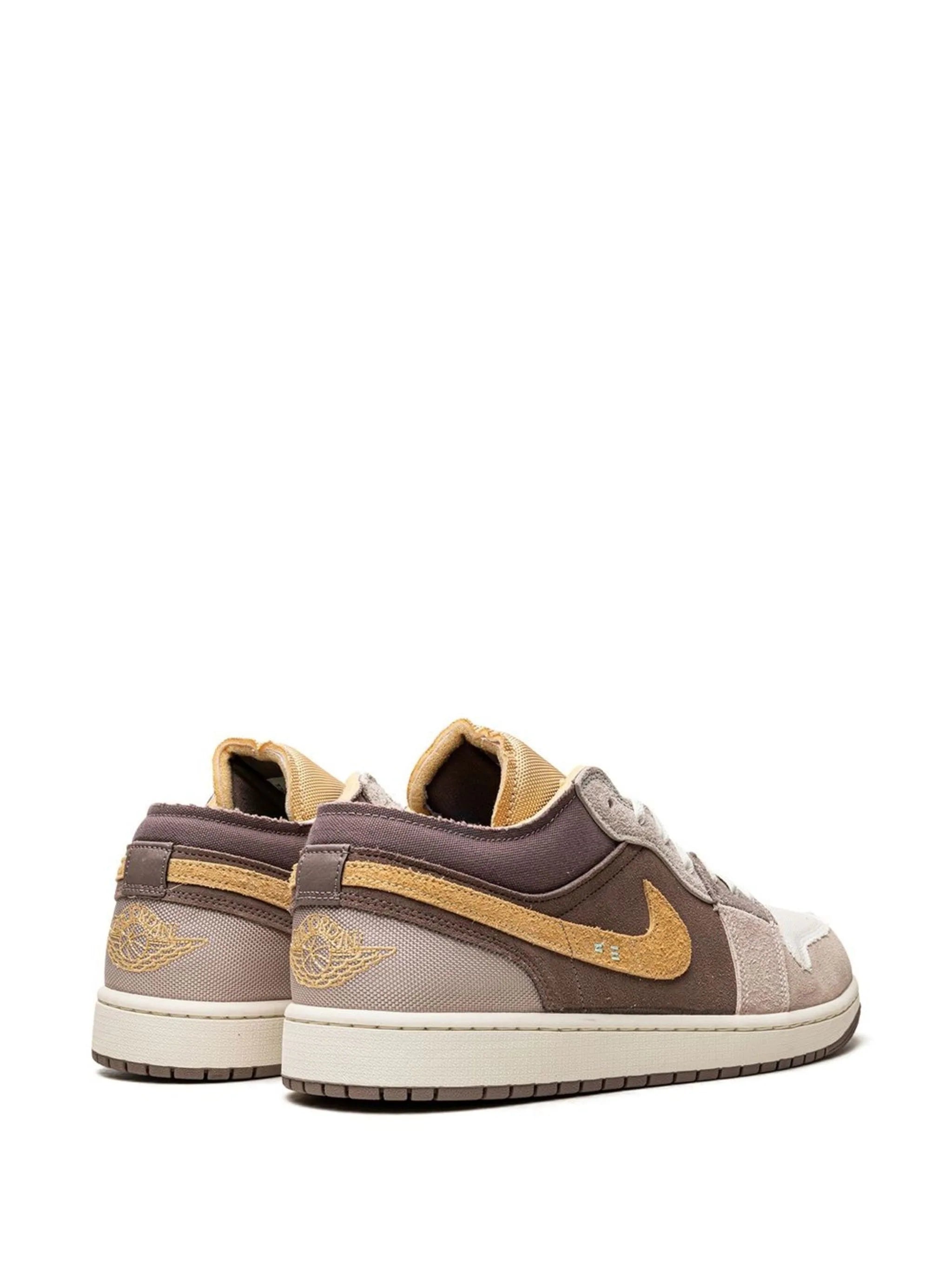 Air Jordan 1 Low SE Craft