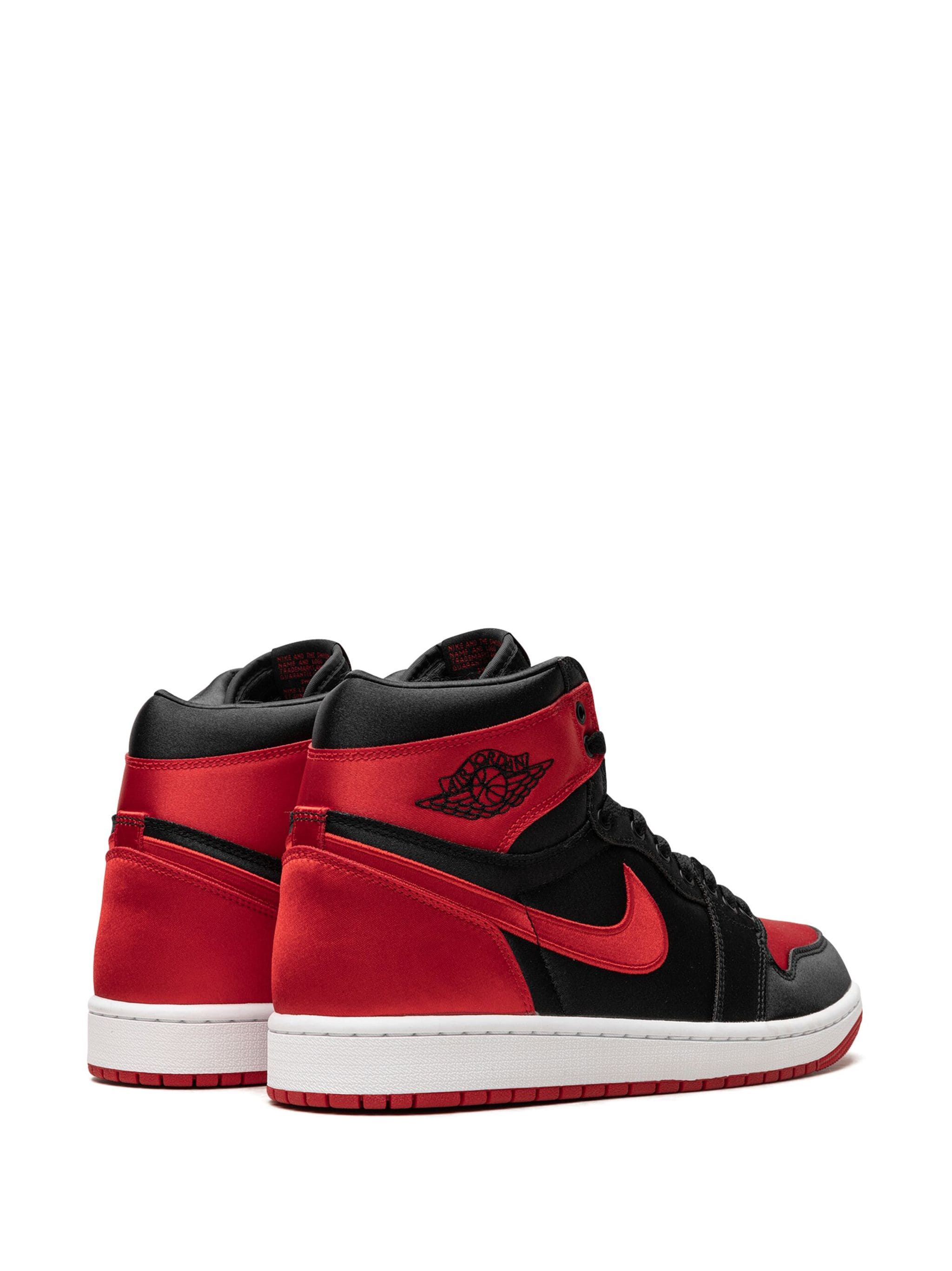 Air Jordan 1 Satin Bred (W)